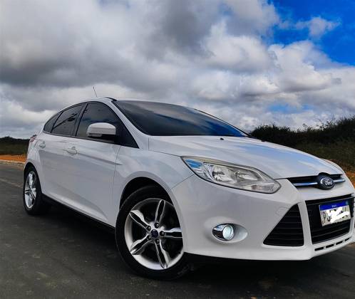 FORD FOCUS 2.0 SE 16V FLEX 4P POWERSHIFT FORD FOCUS 2.0 SE 16V FLEX 4P POWERSHIFT